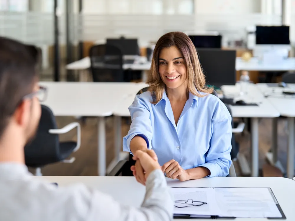 When Should You Hire a Financial Advisor